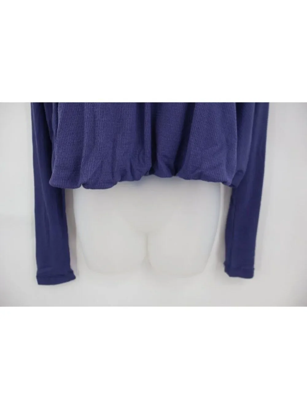 Free People Bondi M Thermal Waffle Knit Crop Top Long Sleeve Scoop Neck Blue NWT